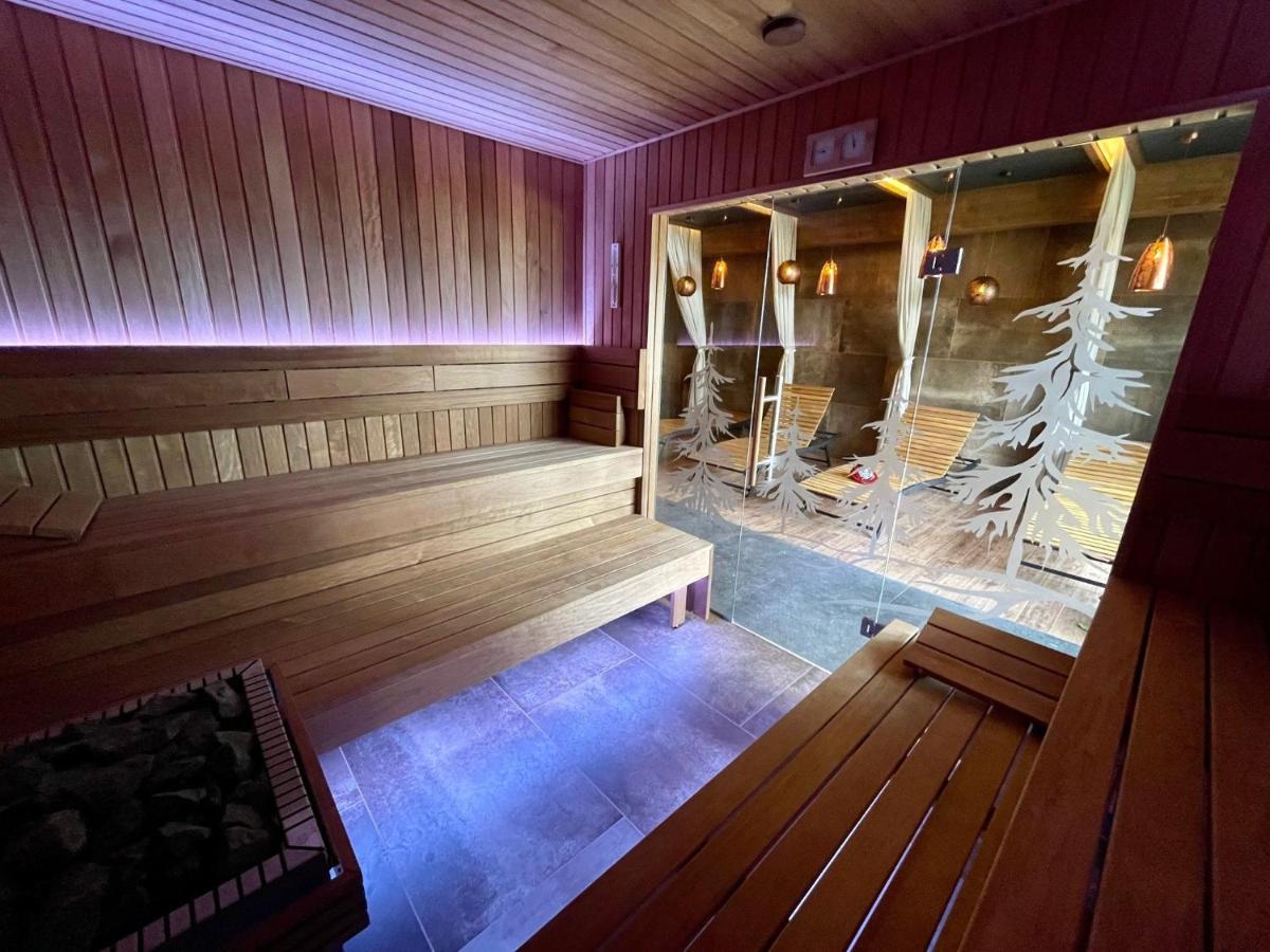 Hotel Strachan Family Jasna Demänovská Dolina Eksteriør bilde