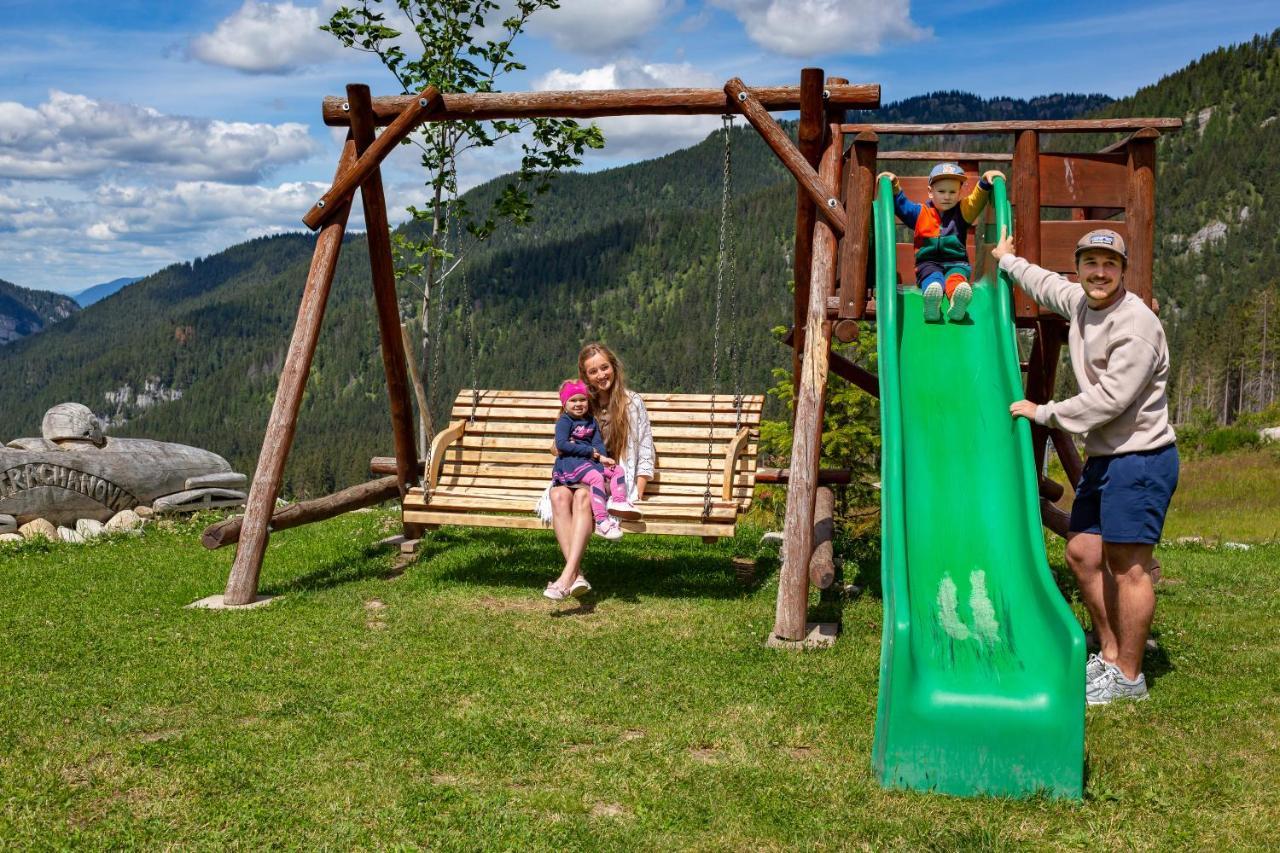 Hotel Strachan Family Jasna Demänovská Dolina Eksteriør bilde